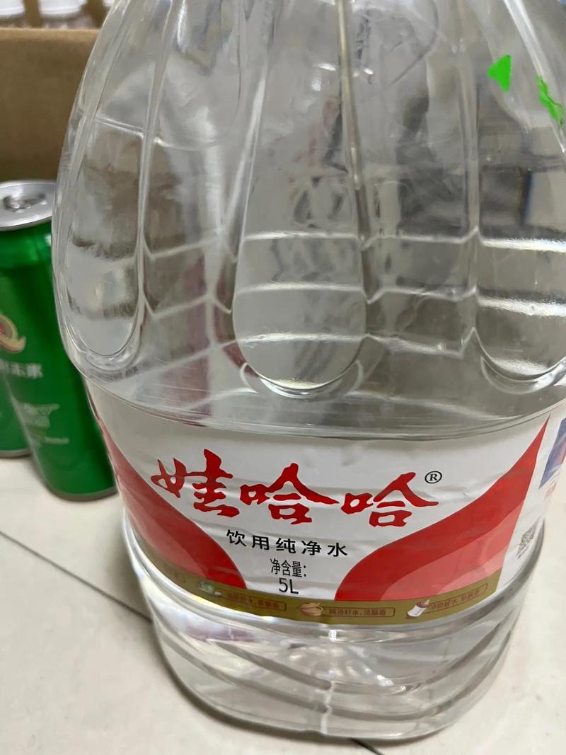 娃哈哈矿泉水 煮饭就用哇哈哈,3月20号生产,23号就到手
